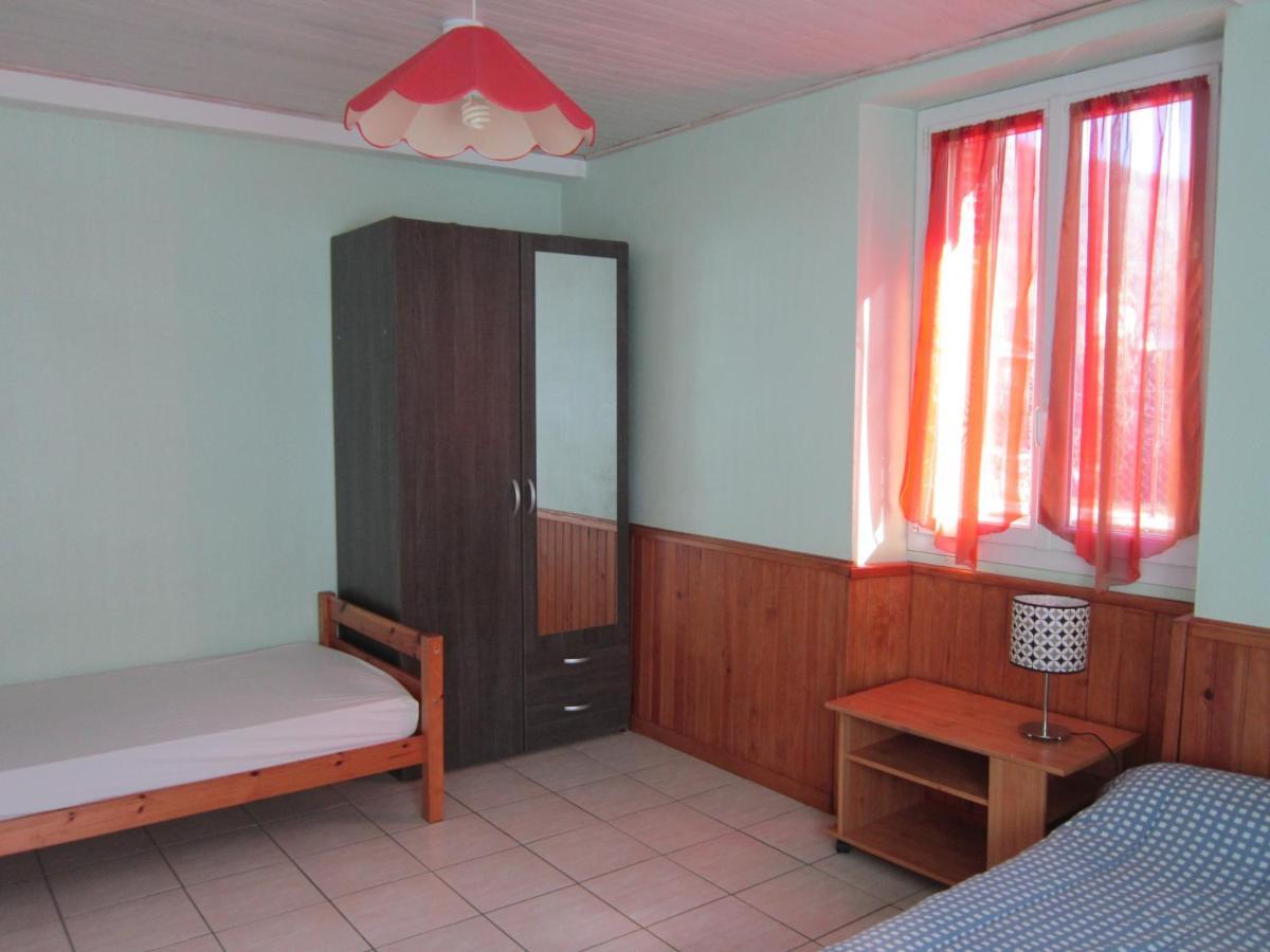 Appartement Rdc Maison De Village Savignac-les-Ormeaux Esterno foto